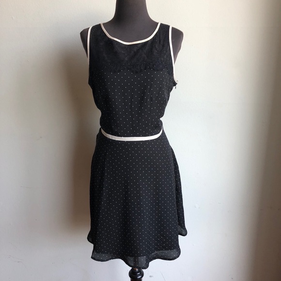 LC Lauren Conrad Dresses & Skirts - Lauren Conrad sz 12 lace polkadot A-line dress